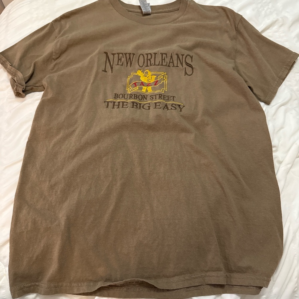 Gildan Brown New Orleans Graphic Tee